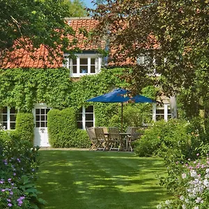  Holiday home Hungate Garden United Kingdom